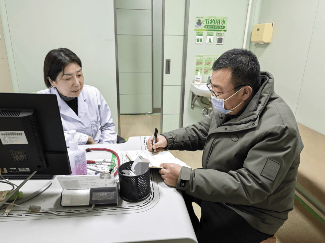 包含北京大学第六医院代挂专家号服务用药规范及时提醒，保障用药安全的词条