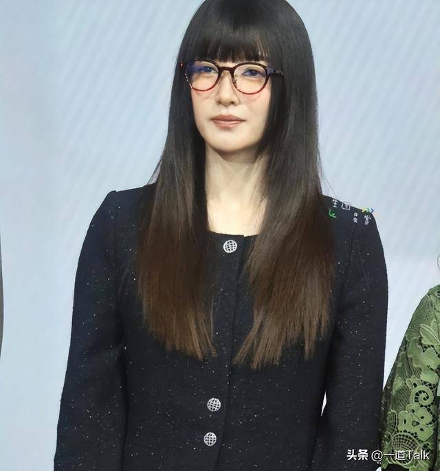 海外产子真相大白6个月,39岁江疏影罕见露面,近照曝光令人意外