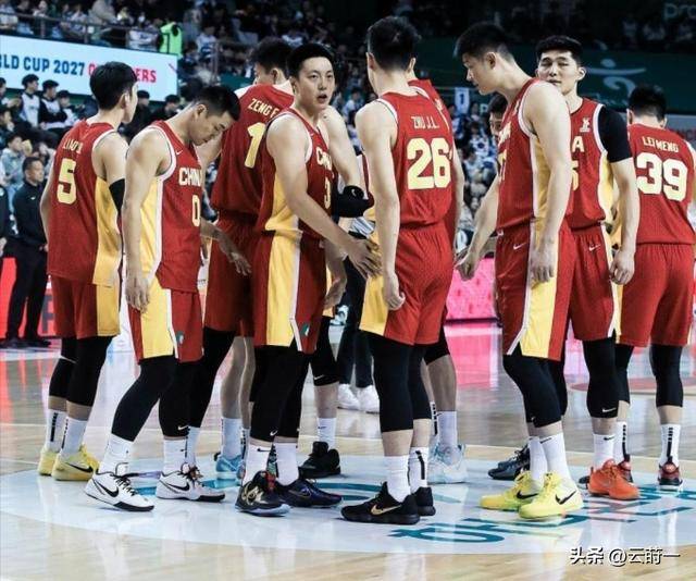 世预赛2连败，中国男篮官方：又输韩国！郭士强遭炮轰，苏群敢说