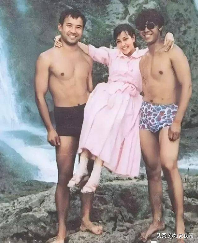 刘晓庆担忧的事发生了!意外摔倒、分不清人,75岁终是败在年纪上