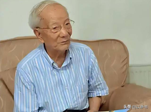 杨振宁逝世后,"西南联大五大才子"只剩一人,现如今104岁高龄