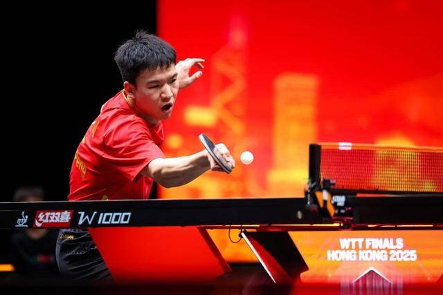 WTT香港总决赛：绝了！孙颖莎/王楚钦全程“零交流”赢下世界第一的队友