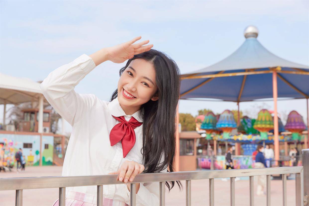 安康宁陕县环保乱象填河沟造地：商混站乱建 环