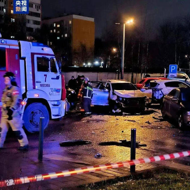 俄武装力量作战训练局局长遭汽车炸弹袭击身亡 目击者：没开几米车突然爆炸
