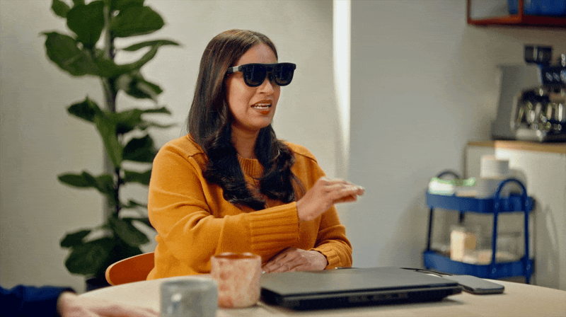 大厂扎堆智能眼镜，但谁也说不清它到底是啥｜AI 器物志