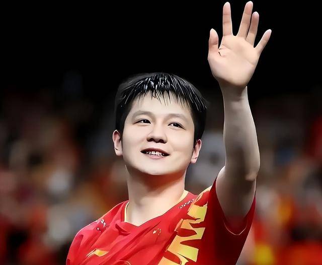 欧冠大胜后，才发现樊振东有多成功，12年前的贵人，帮了他一把