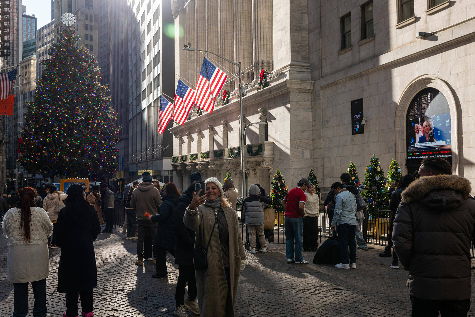 美“K型经济”重现，民主党制定中期选举战略：必须被视为“致力于降低生活成本”的政党_搜狐网
