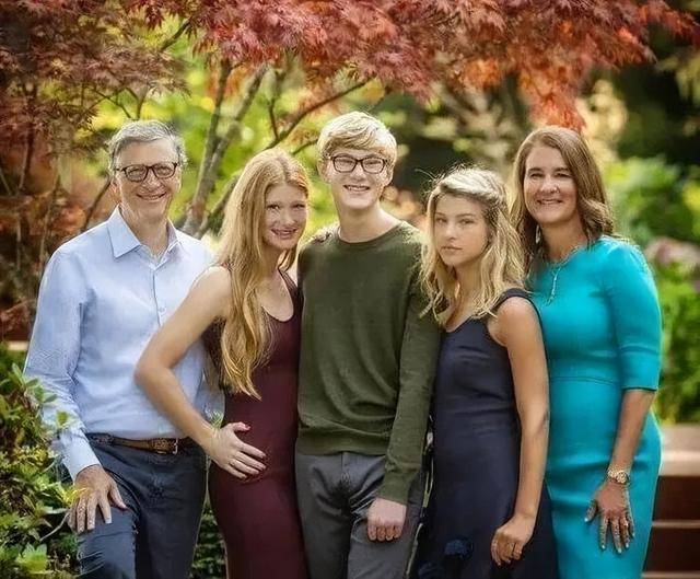 原创             钱再多有什么用？70岁身价千亿的比尔盖茨，为23岁女儿操碎了心