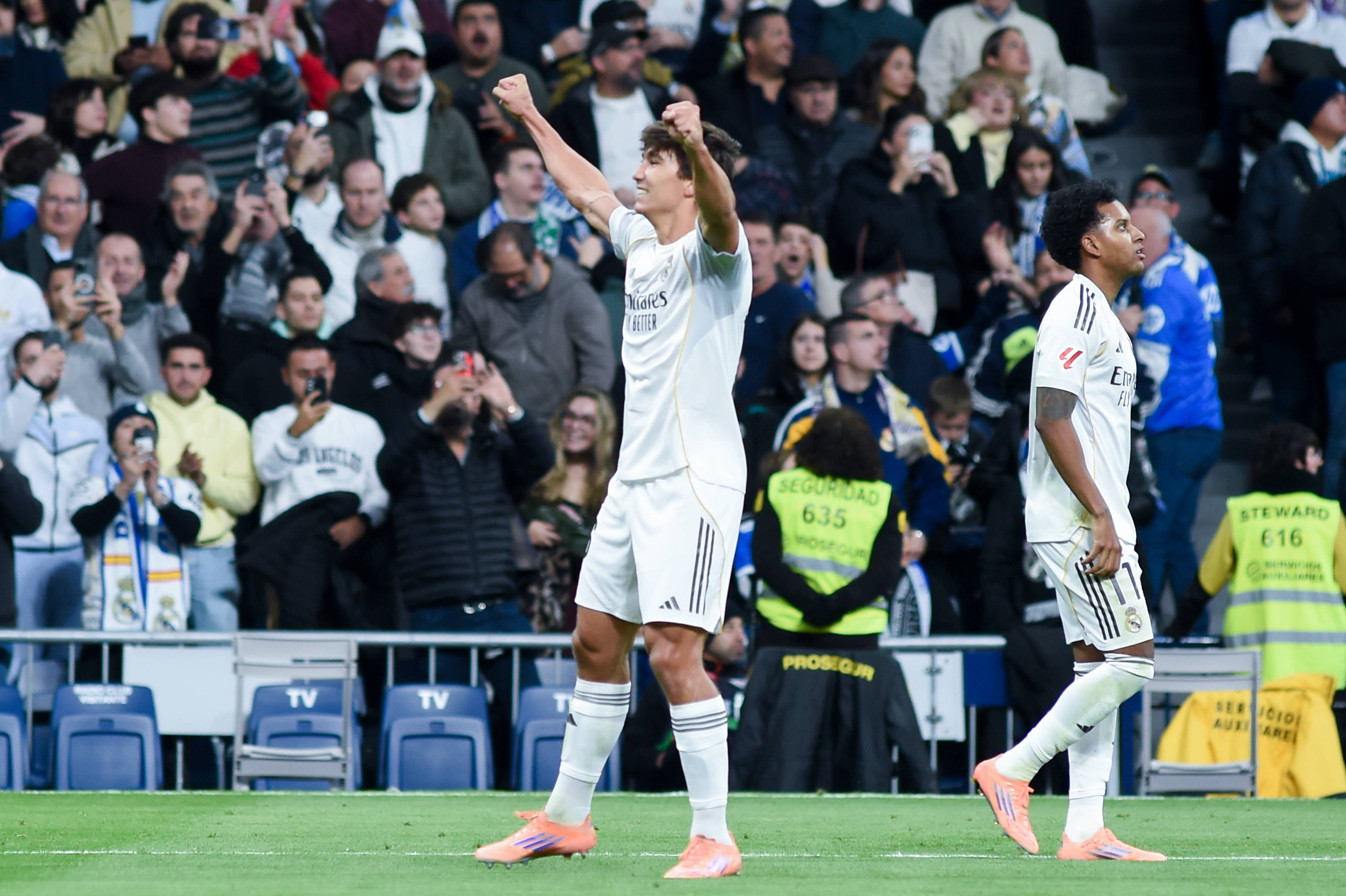 “西甲联赛免费高清直播＋实时赛程积分榜＋竞