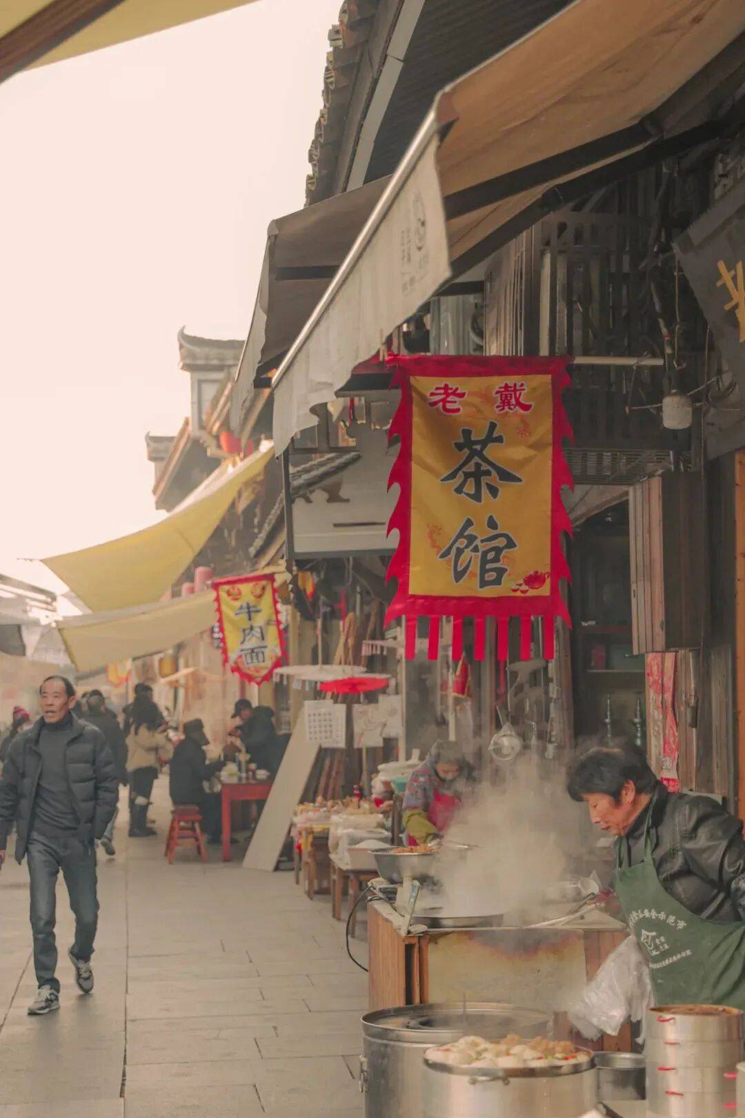 天微亮兰溪游埠古镇的早茶街已茶香弥漫