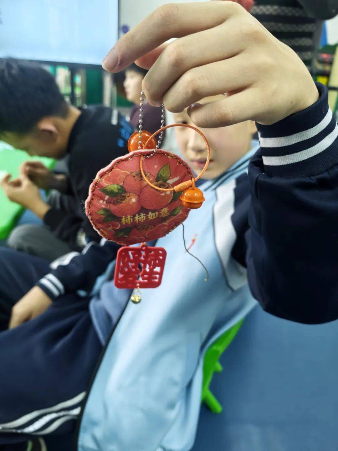 巧手融情好 柿 发生宁津县中医院开展儿童手工活动