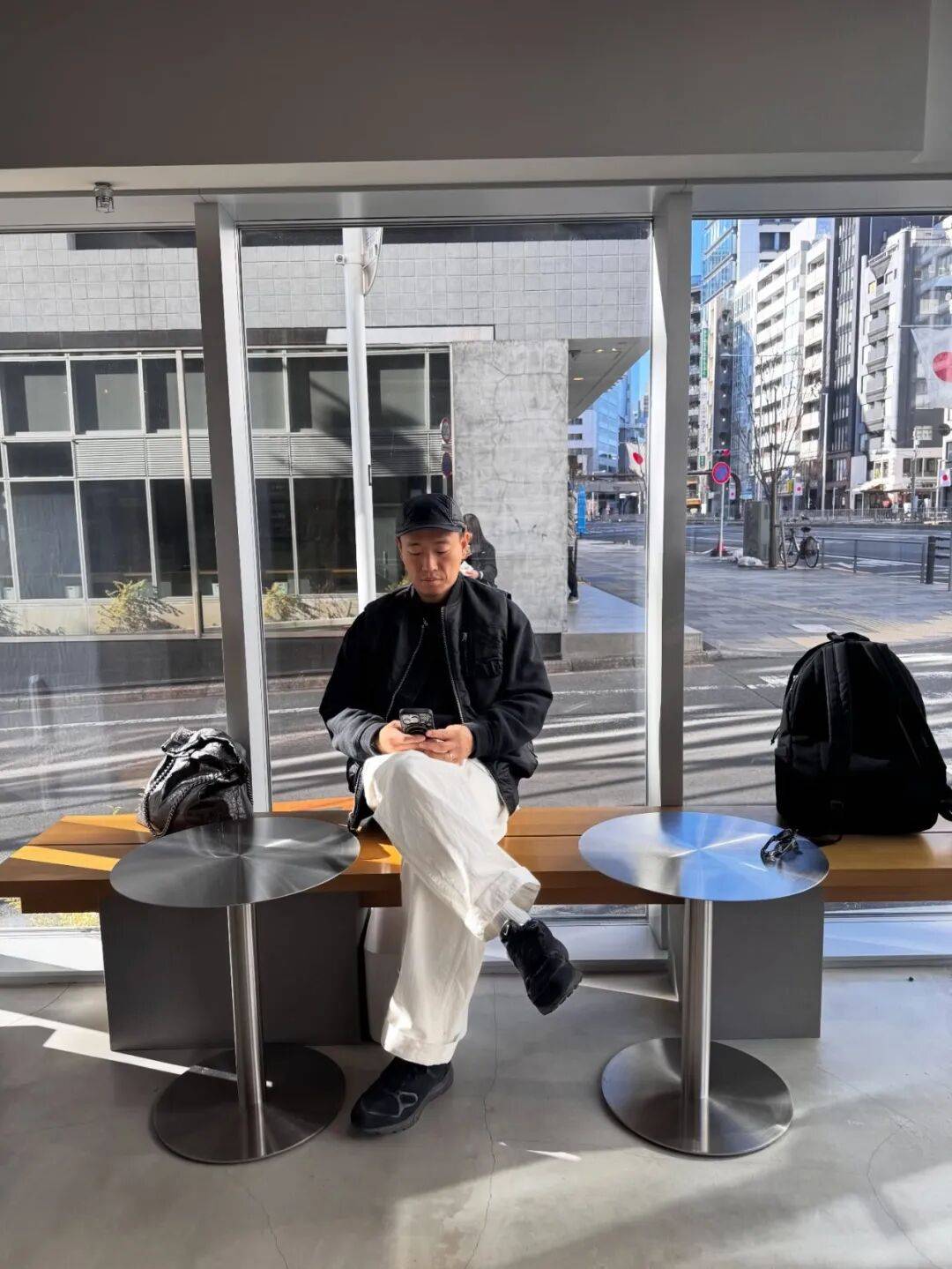 韩国男星近照公开身形消瘦引网友关心