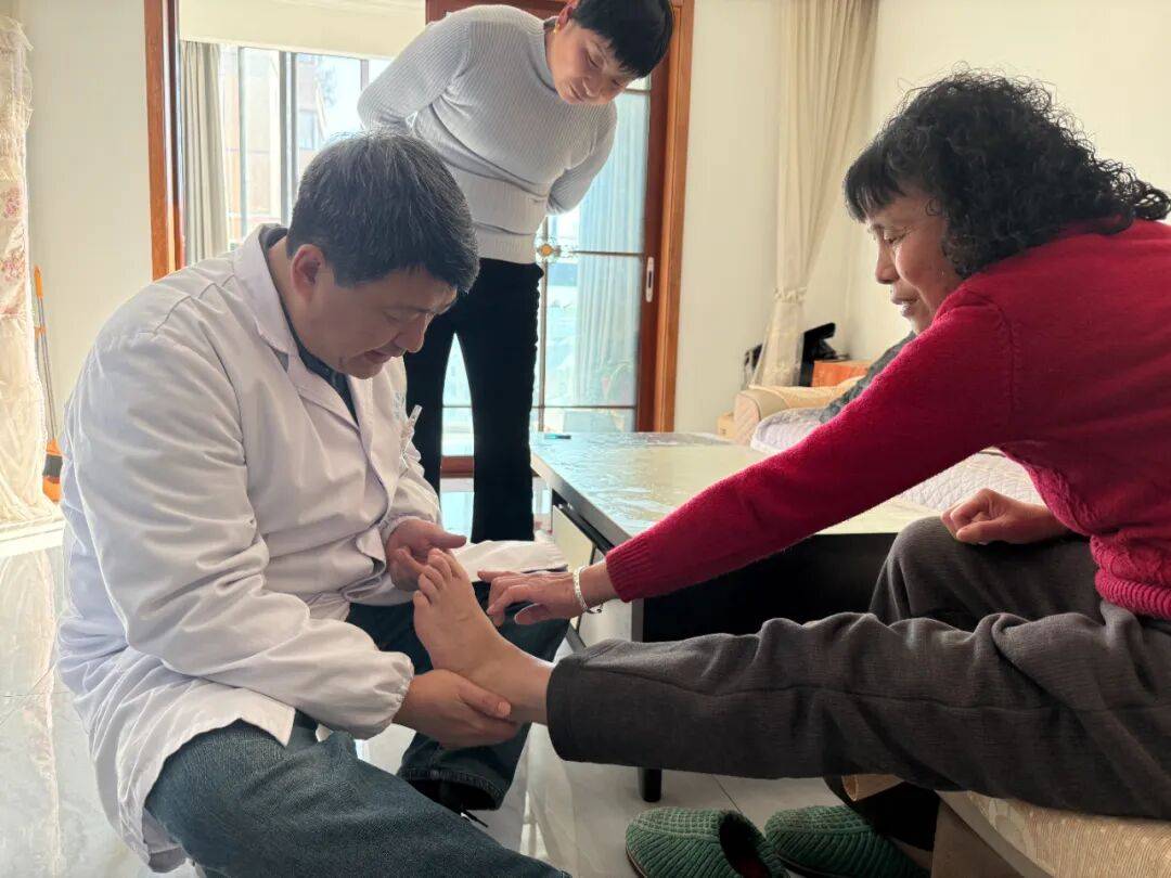 回龙观医院代挂专家号服务全身体检全程陪同，项目逐一落实的简单介绍