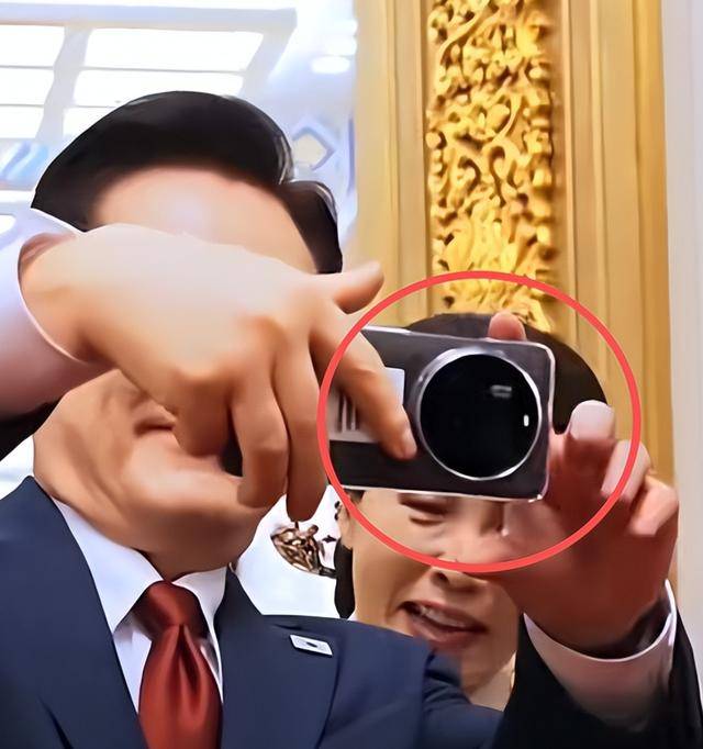 原创             董明珠没想到，雷军在聂卫平葬礼上的一个特殊举动，实现口碑暴涨