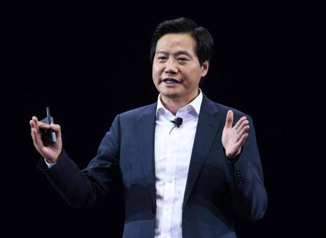 原创             董明珠没想到，雷军在聂卫平葬礼上的一个特殊举动，实现口碑暴涨