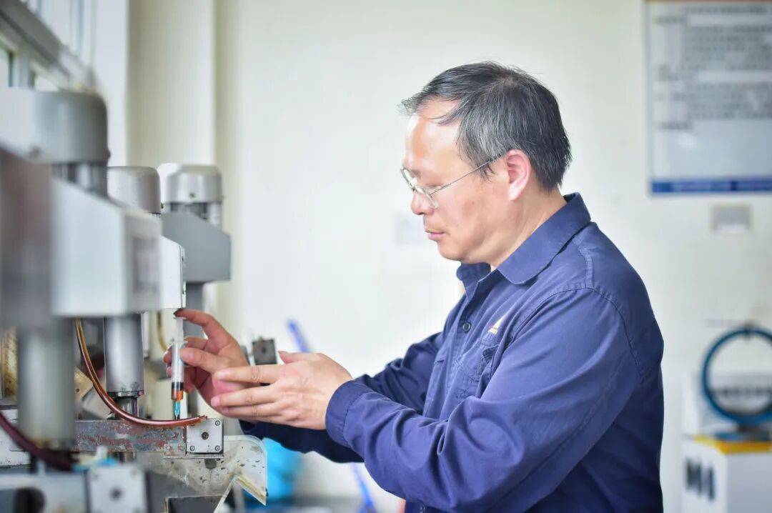 全国劳模工匠创新工作室丨匠心筑梦 创新领航——兰希雄工作室赋