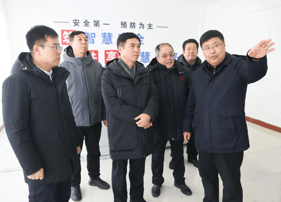 到凌源市走访调研朝阳市市委副书记,市长老颜武点击下方名片,关注我们
