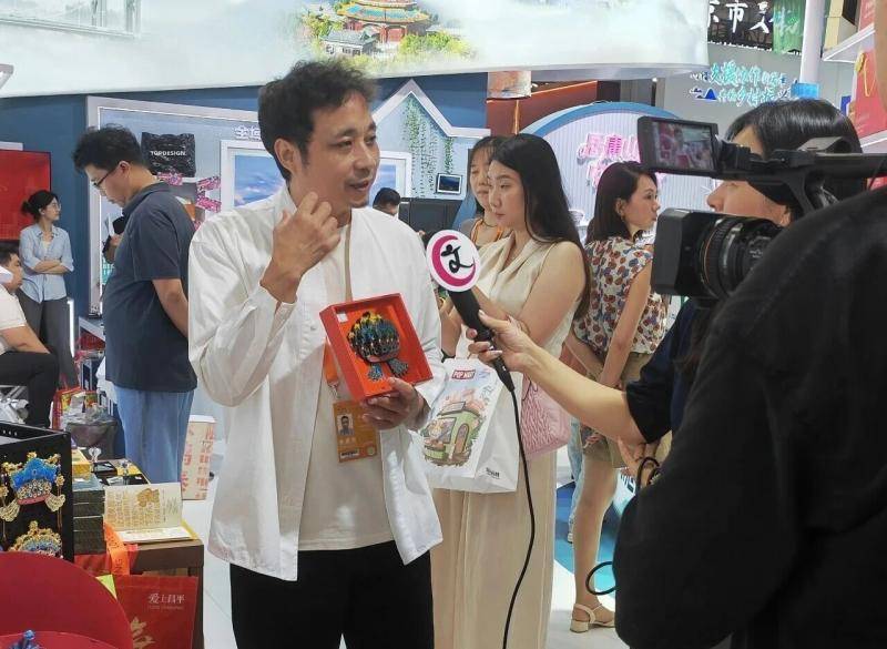 在直播间 “老祖宗的审美”被卖爆了