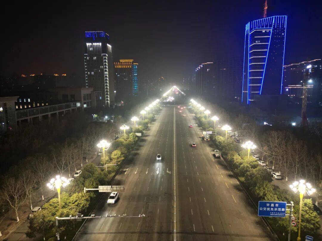 中华灯亮相！魏武大道焕新