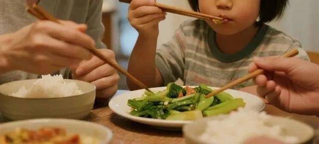 有些癌症真的会“代代相传”？这6种癌症更容易遗传给下一代