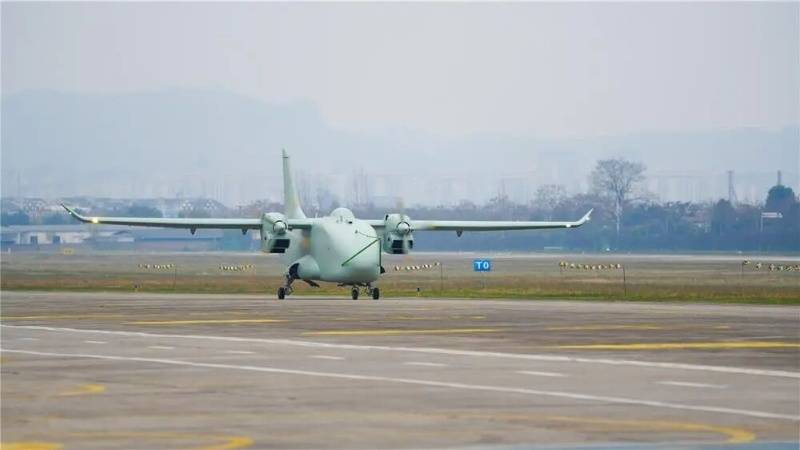 全球首款混合动力无人运输机在重庆梁平完成首飞
