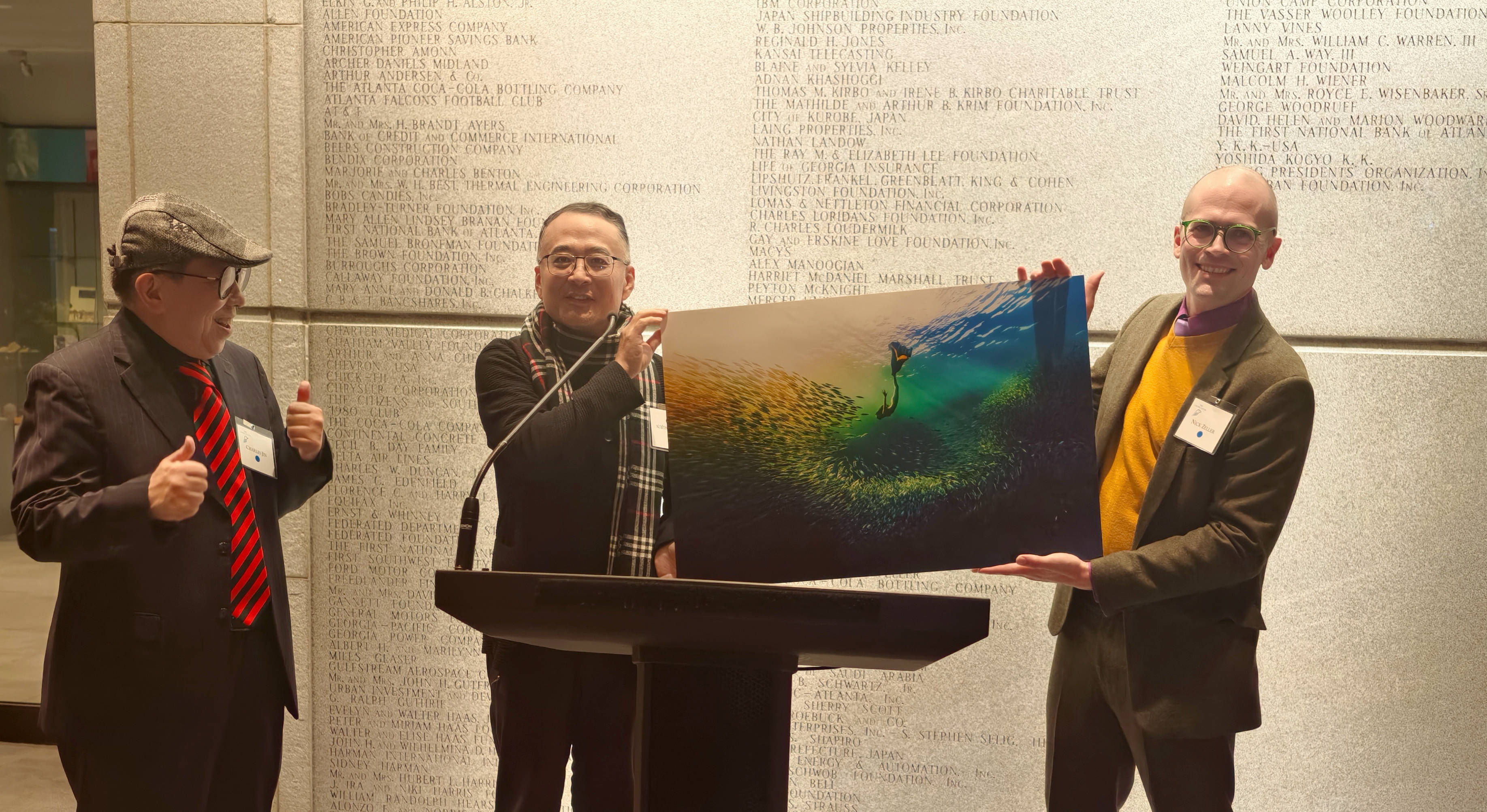 深圳作品绽放国际舞台，中国摄影艺术家在卡特中心举办展览