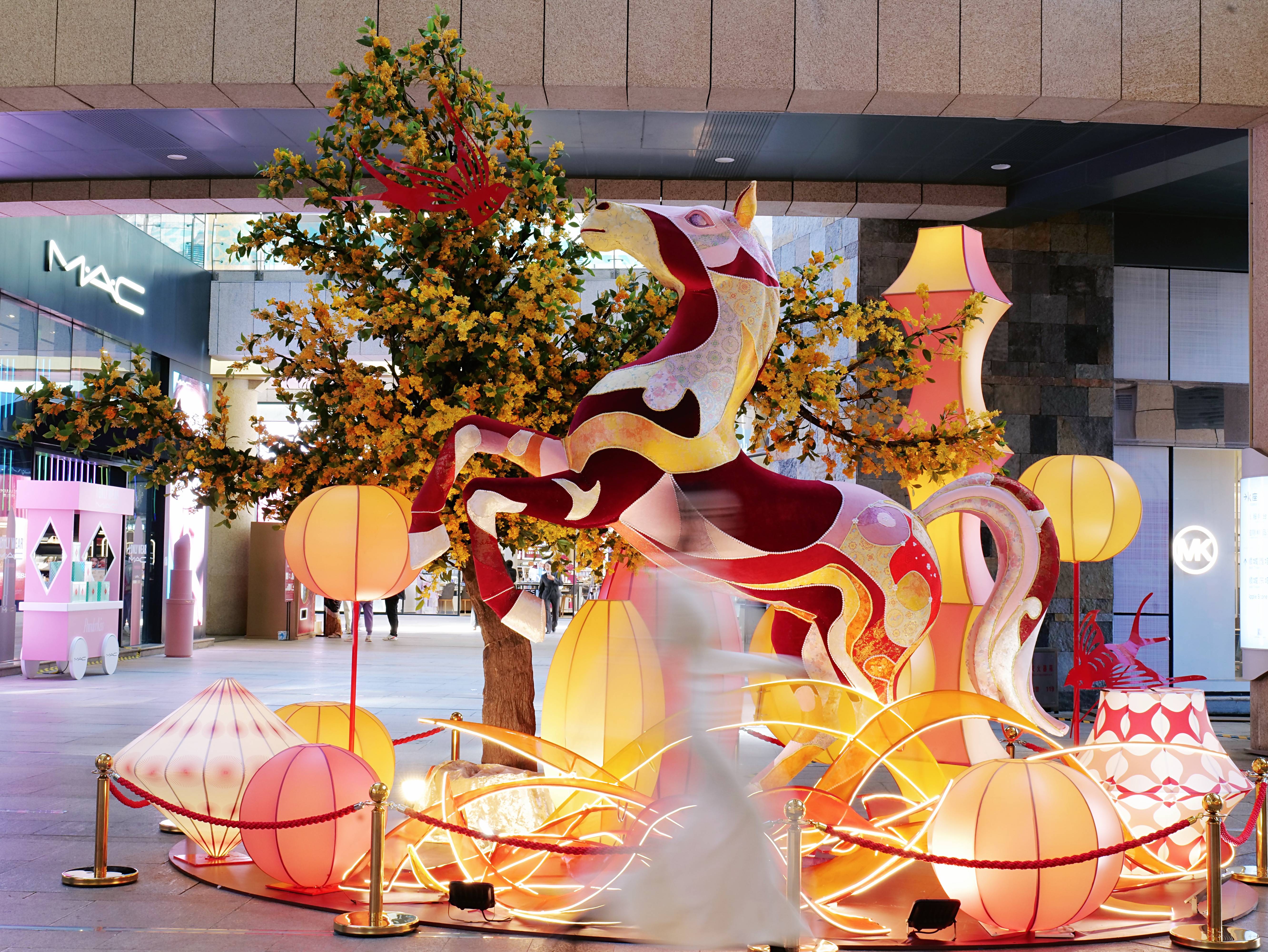 新春氛围感拉满！云南上线多款马年艺术装置