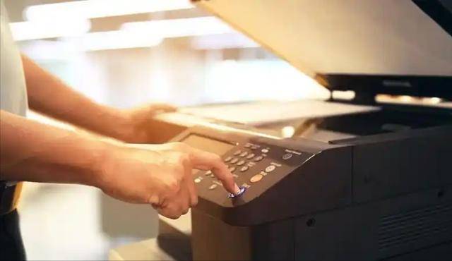 造不出就直接买下来！中国企业斥资260亿吞掉美国巨头，太解气了