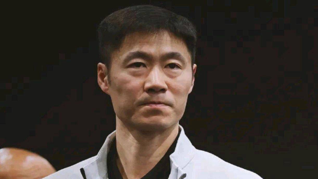 4将退役引爆国乒大换血!王励勤这一刀砍下去,林诗栋冠军荒藏不住_年轻人_赵子豪_樊振东
