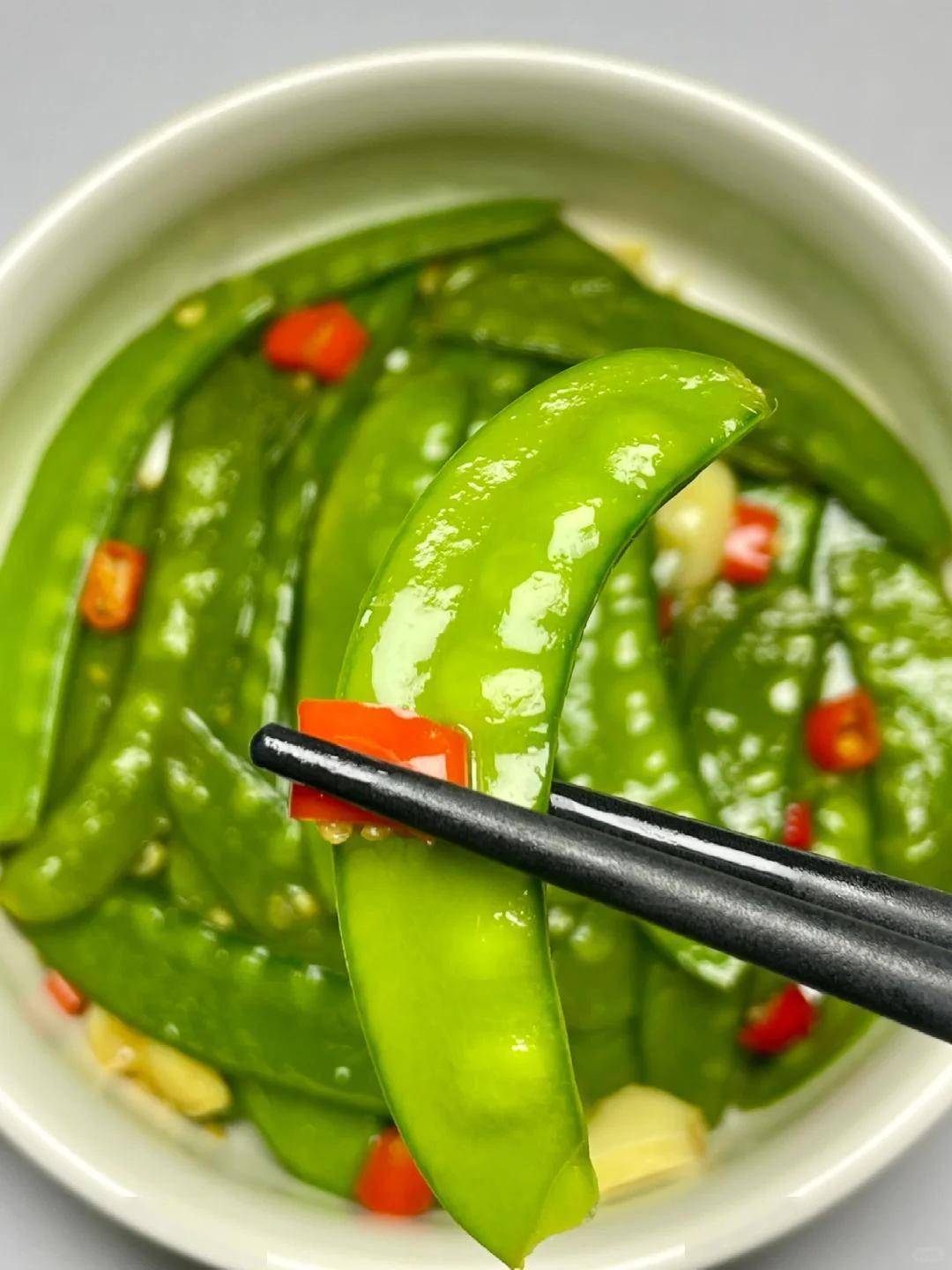 清炒荷兰豆正确做法不焯水照样脆甜爽口