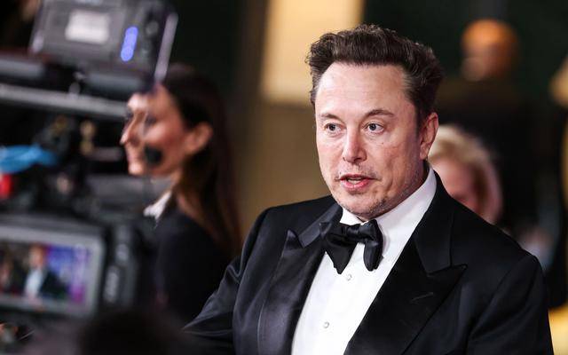 马斯克爆出大实话！AI时代劳动力再便宜都不行，中国还有三张牌！