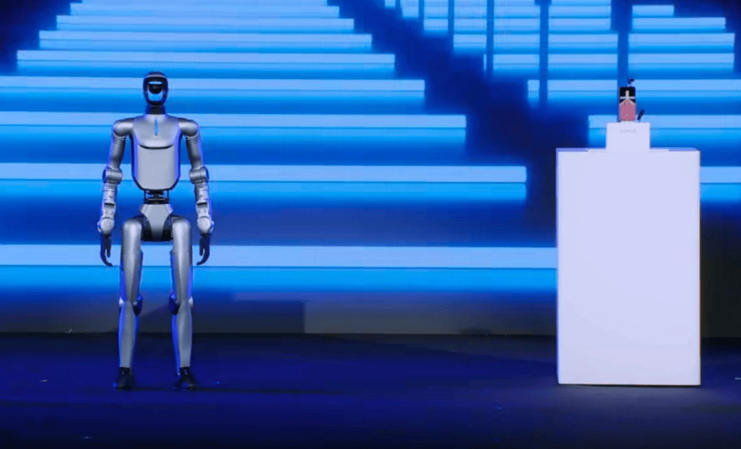 今年的MWC，手机厂商们都开始“不务正业”了。。。