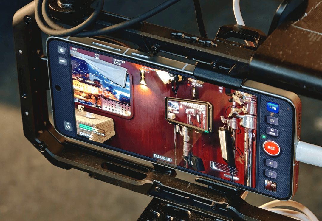 今年的MWC，手机厂商们都开始“不务正业”了。。。