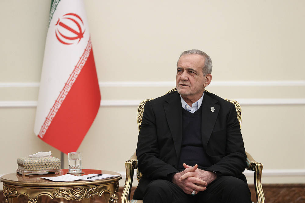 伊朗总统：一些国家已开始调解冲突-华闻时空