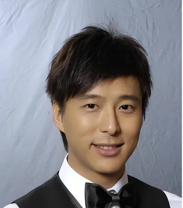 香港知名男星目睹爱妻被搭讪，直接暴怒？一句话令对方不知所措_https://www.hnyzhsx.cn_独家_第5张