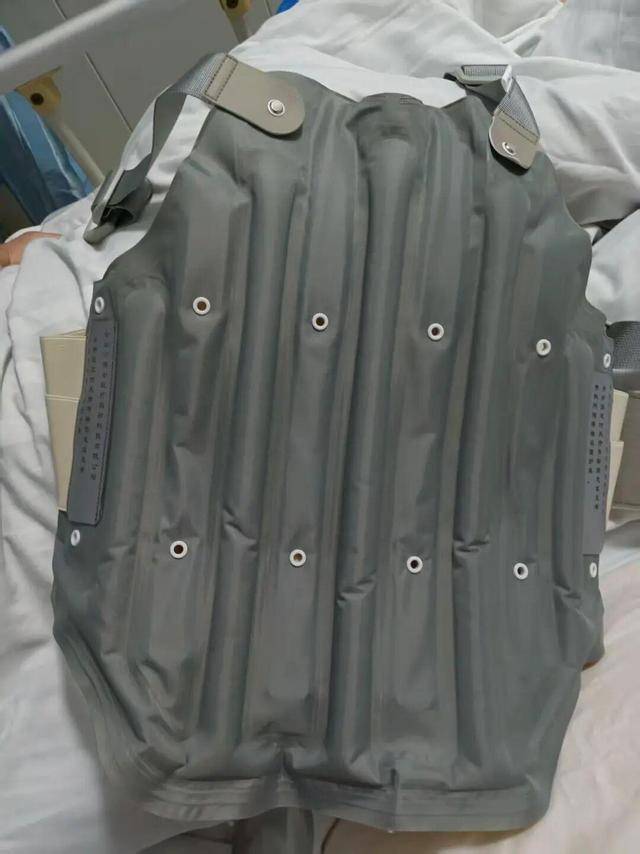 西安凤城医院医生联系院外人员进病房 480支具1500卖给患者(图5)