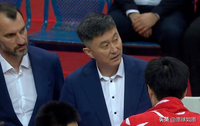1分准绝杀爆冷广东！没想到江苏男篮主教练这样说，杜锋无地自容