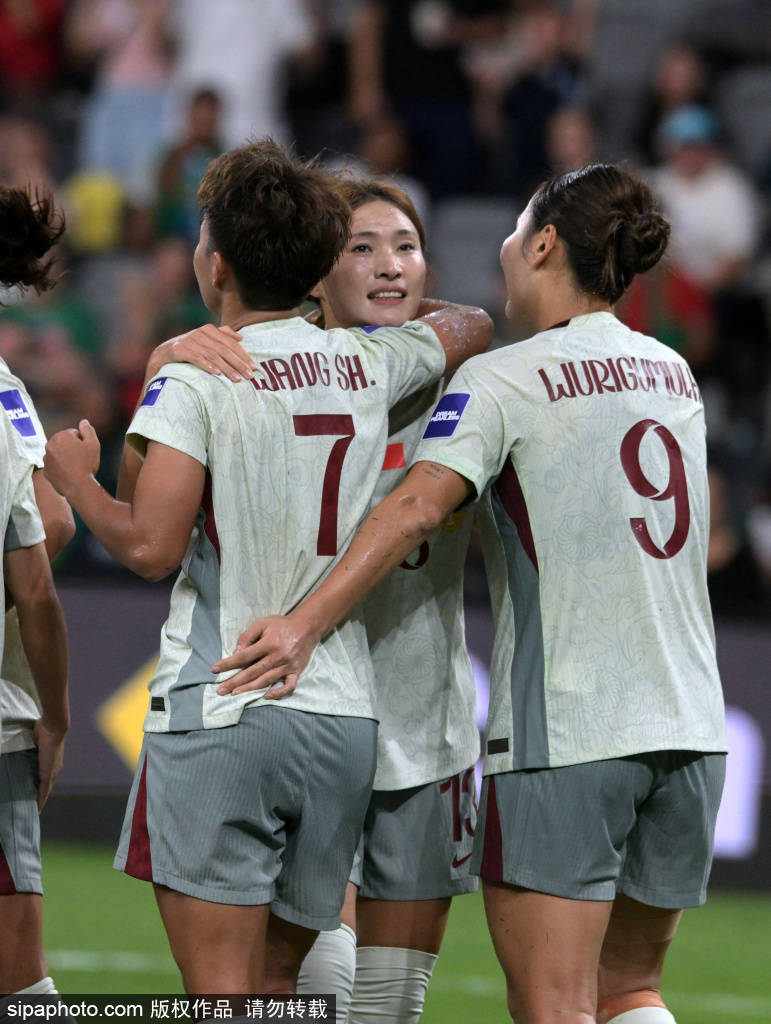 国足新征程：盐城新星蒯纪闻、刘诚宇入选集训名单