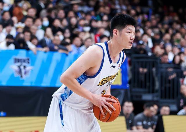 升第一！广厦双杀天津5连胜 胡金秋32分塔克28+10+14