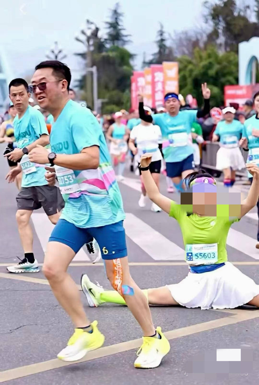 马拉松赛道“一字马”选手遭禁赛两年