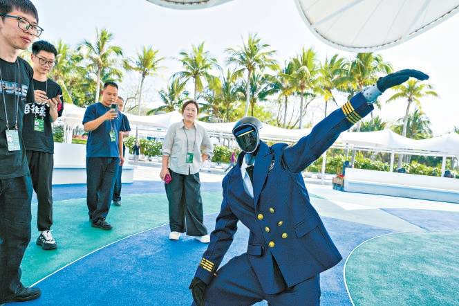 人形机器人何时迎来“ChatGPT时刻”？