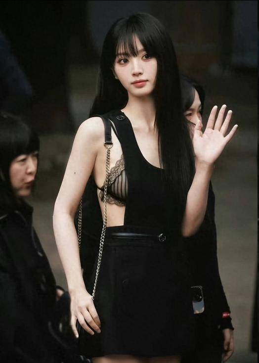 24小时4大瓜！曝偷税漏税、婚内出轨、女顶流直播擦边个个离谱