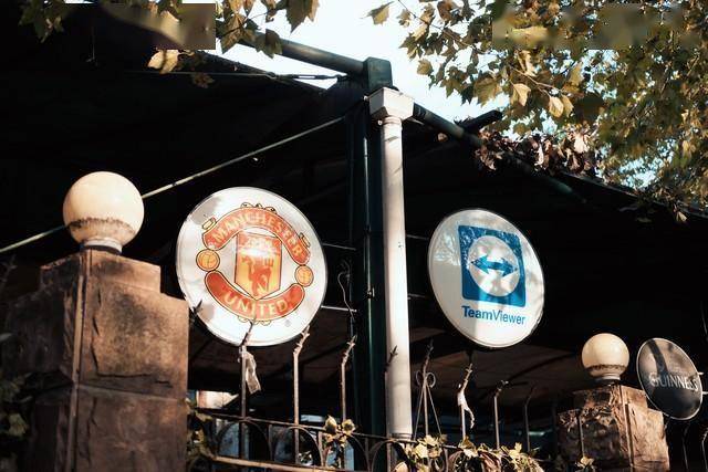 罗马诺实锤！曼联抢托纳利藏三大妙招，天价中场并非遥不可及