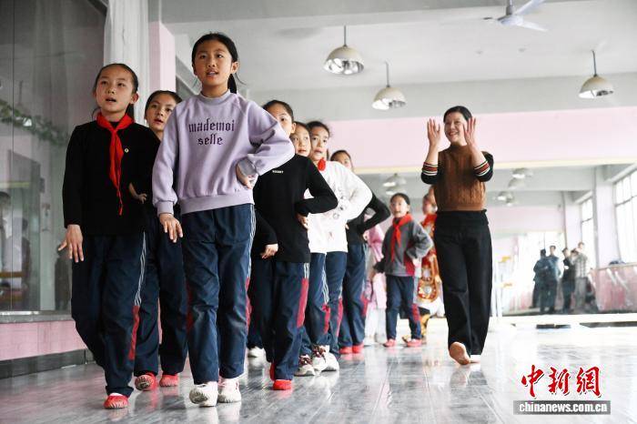 永利皇宫- 永利皇宫官网- 娱乐城APP甘肃高台：百年校园“搭台”让古戏唱“新声”