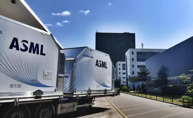 ASML总裁炮轰中国：若继续自主研究光刻机，就是在破坏全球产业链_导体_设备_芯片