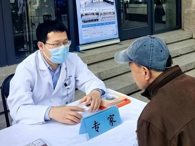 世纪坛医院医院排队代办挂号突发状况第一时间响应,不耽误病情的简单介绍 世纪坛医院医院排队代办挂号突发状况第一时间响应,不耽误病情的简单介绍