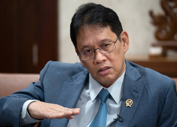 印尼财长畅想学伊朗在马六甲收“过路费”，一开口就被新加坡和马来西亚否了-华闻时空