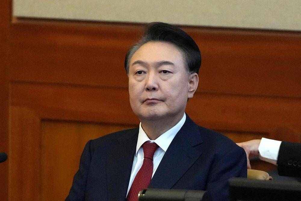 韩国前总统尹锡悦涉妨碍逮捕等案二审宣判 获刑7年