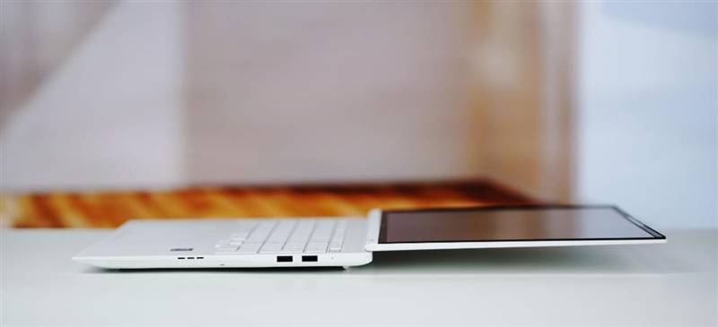 核显本竟敢卖到万元级别！荣耀MagicBook Pro16 2026全面评测：88W满血 + 92Wh续航，这可能是史上最强的核显