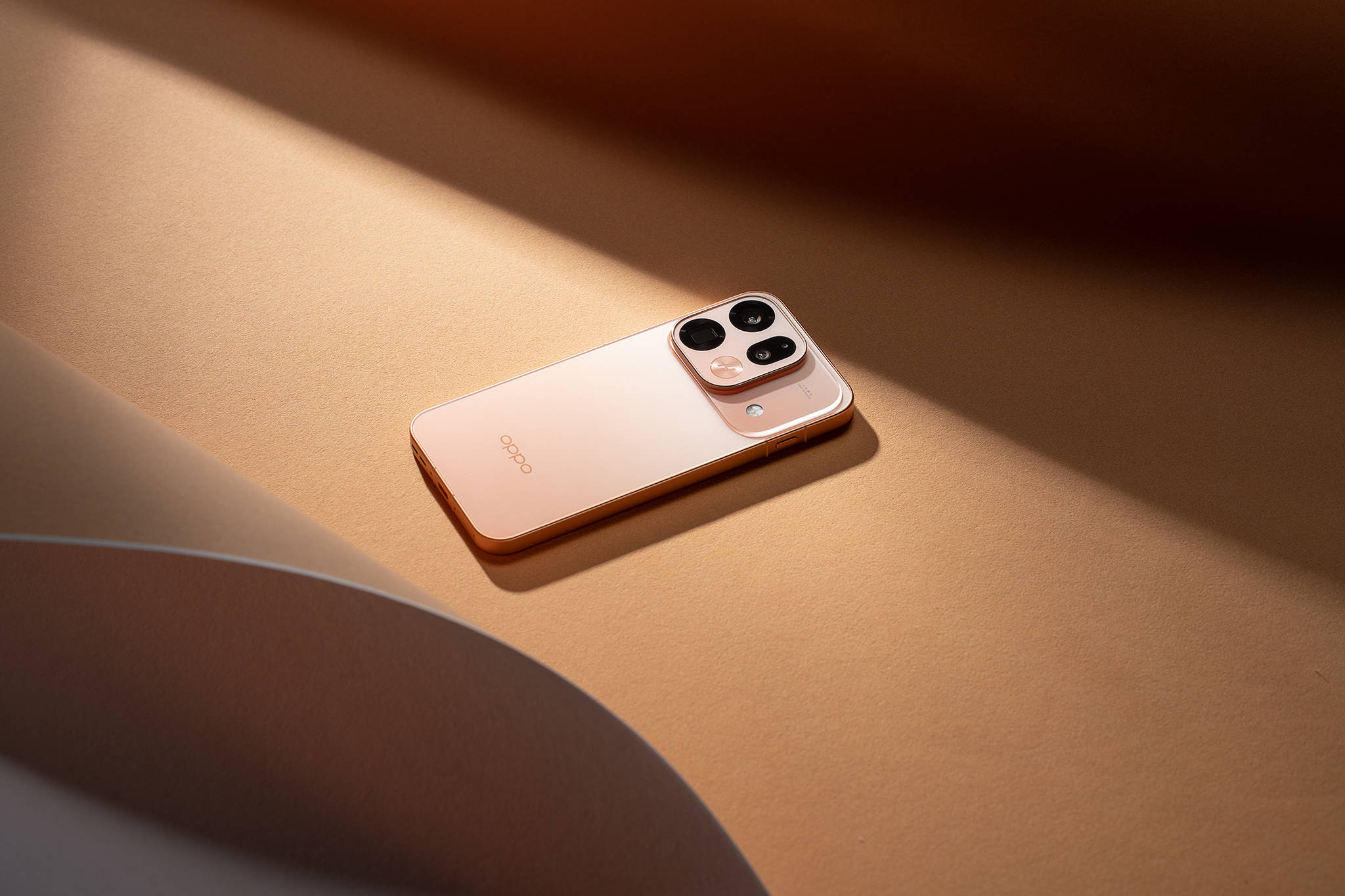 2026年手游旗舰手机推荐:OPPO Find X9s Pro为何是游戏与影像的终极之选?